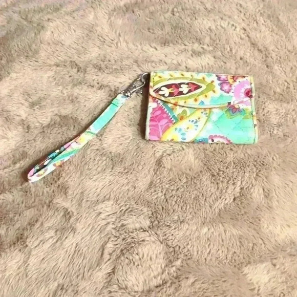 Vera Bradley Handbags - VERA BRADLEY Wristlet Wallet Carry ID Credit Card Cash Bifold Style Snap